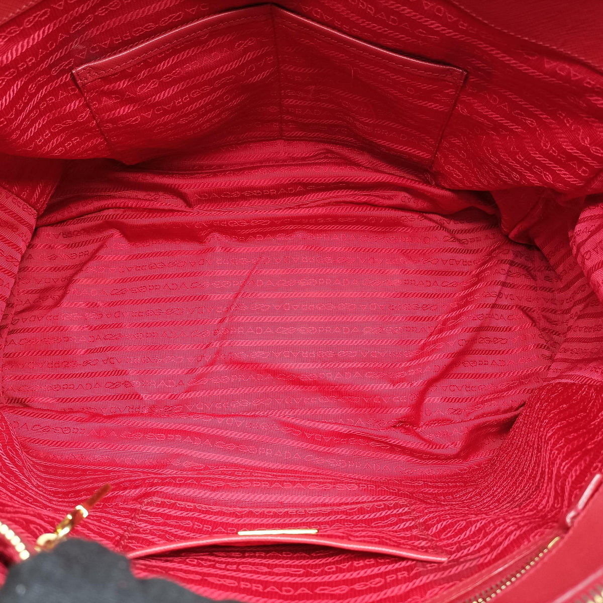 Galleria Red SAFFIANO Leather BN1844 7 8ガレリア レッド サフィアーノレザー BN1844 7 8