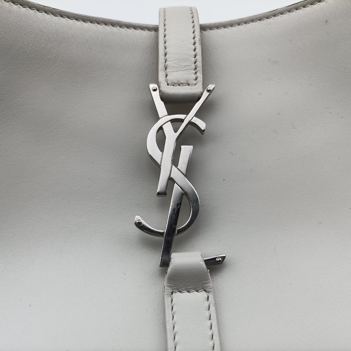 LE 5 a 7Mini Hobo Beige Leather 657220 YSL657220.0322LE 5 a 7ミニ ホーボー ベージュ レザー 657220 YSL657220.0322