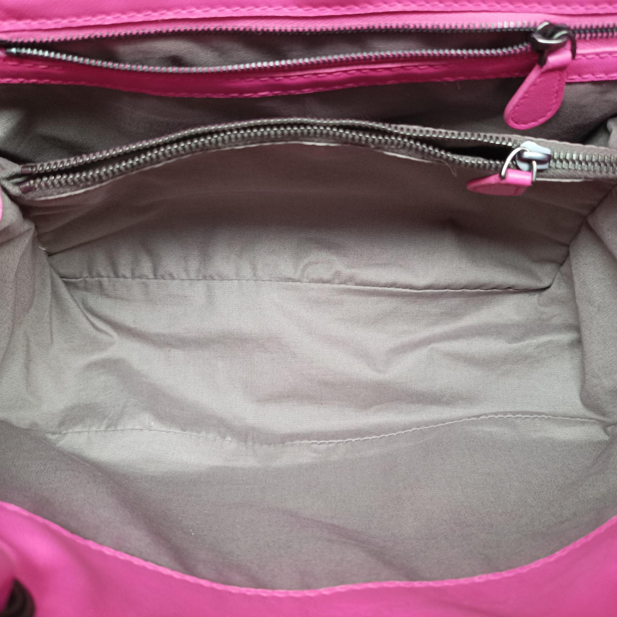 Intrecciato Rose lambskin B053849120イントレチャート ローズ レッド ラムスキン B053849120