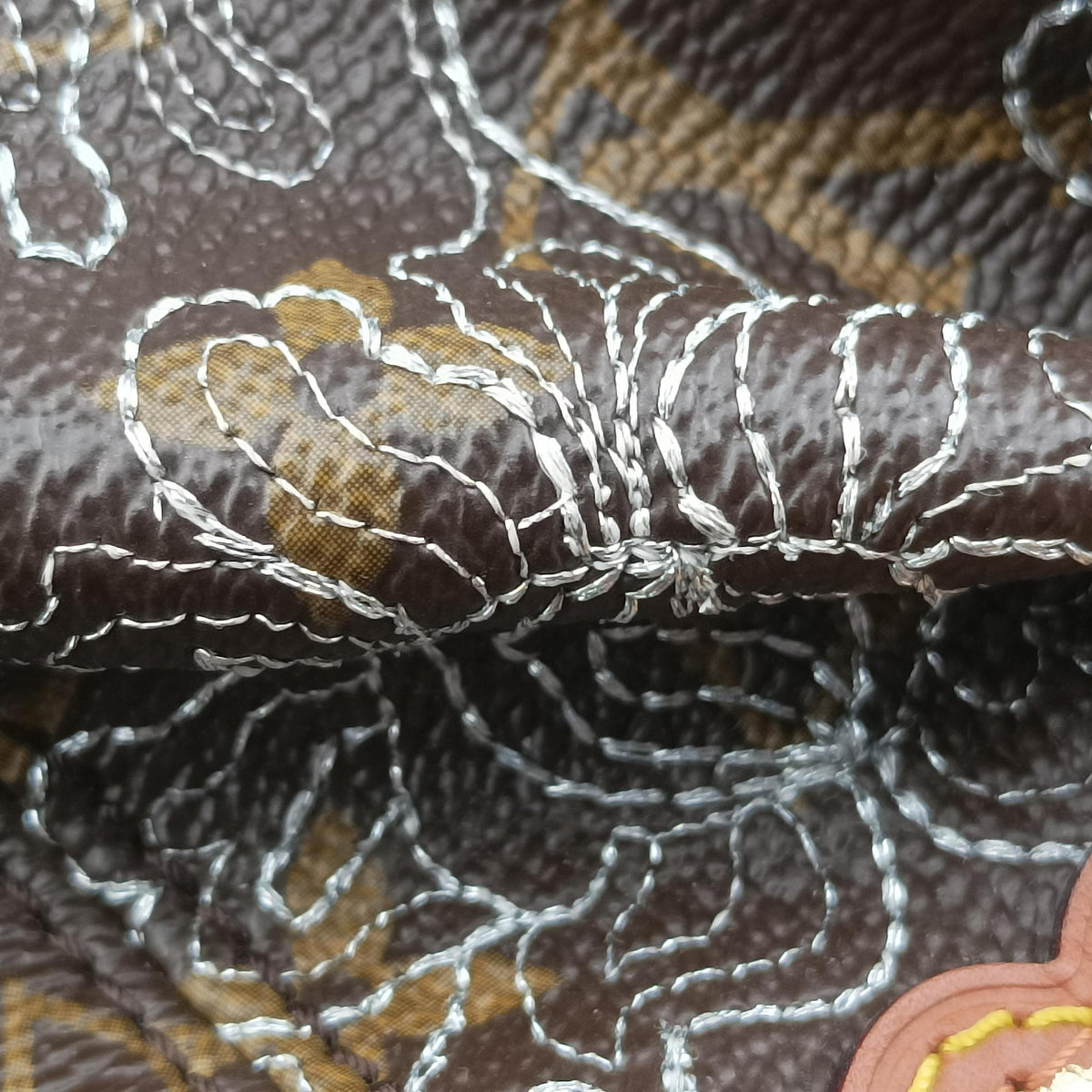 Kirsten Brown Monogram Dentelle Kirsten M95403 VI1027キルステン ブラウン モノグラムダンテェル キルステン M95403 VI1027