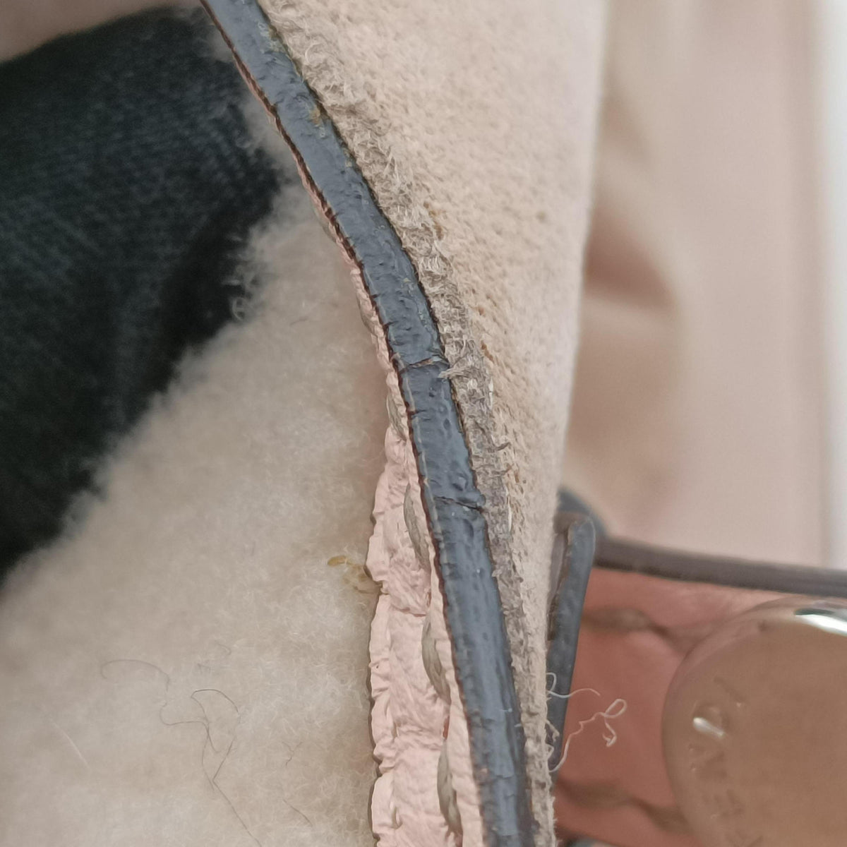 3 BAGUETTE Pink fur 8BR757 8BR757.5C1.159.92903(トレ)バゲット ピンク ファー 8BR757 8BR757.5C1.159.9290