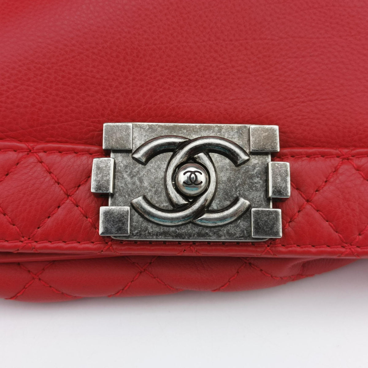 BOY CHANEL Red Leather A67948 18786584ボーイシャネル レッド レザー A67948 18786584
