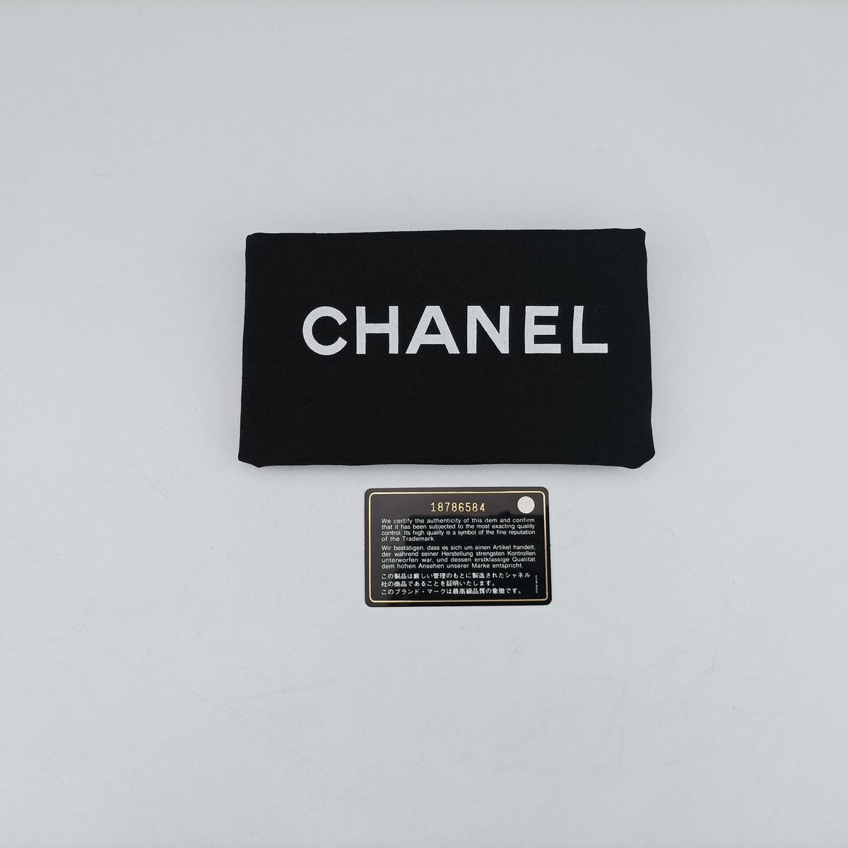 BOY CHANEL Red Leather A67948 18786584ボーイシャネル レッド レザー A67948 18786584