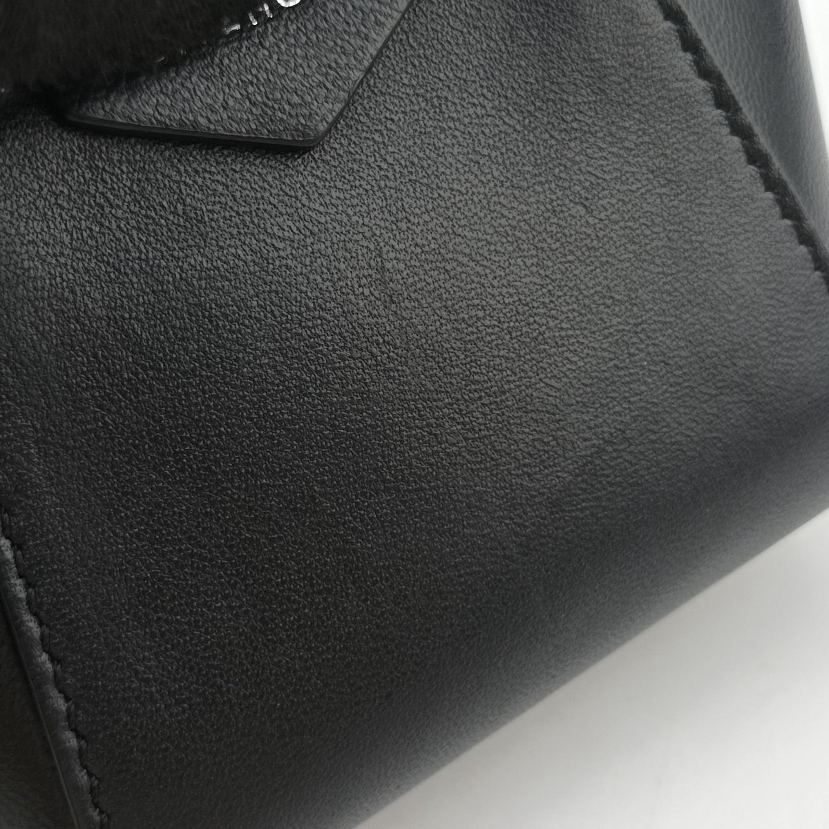 Antigona Black Leather GA E 0250アンティゴナ ブラック レザー GA E 0250