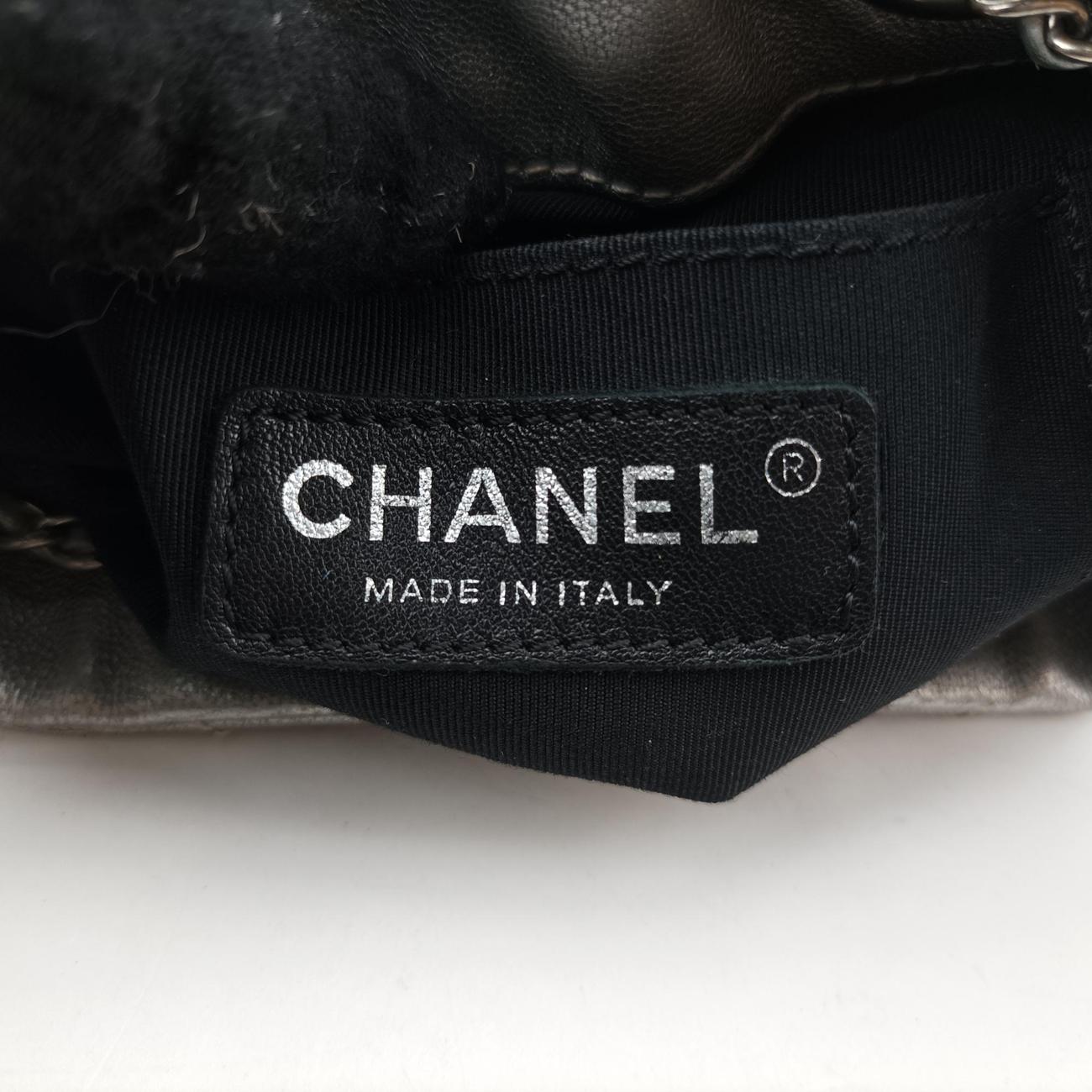 シャネル Chanel ショルダーバッグ レディース スタッドウォーズ バケット シルバー レザー A91958 24865854