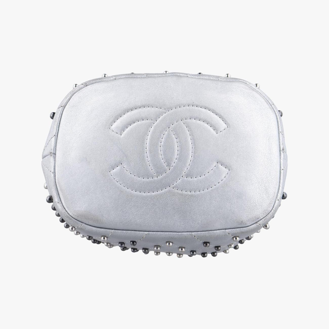 シャネル Chanel ショルダーバッグ レディース スタッドウォーズ バケット シルバー レザー A91958 24865854