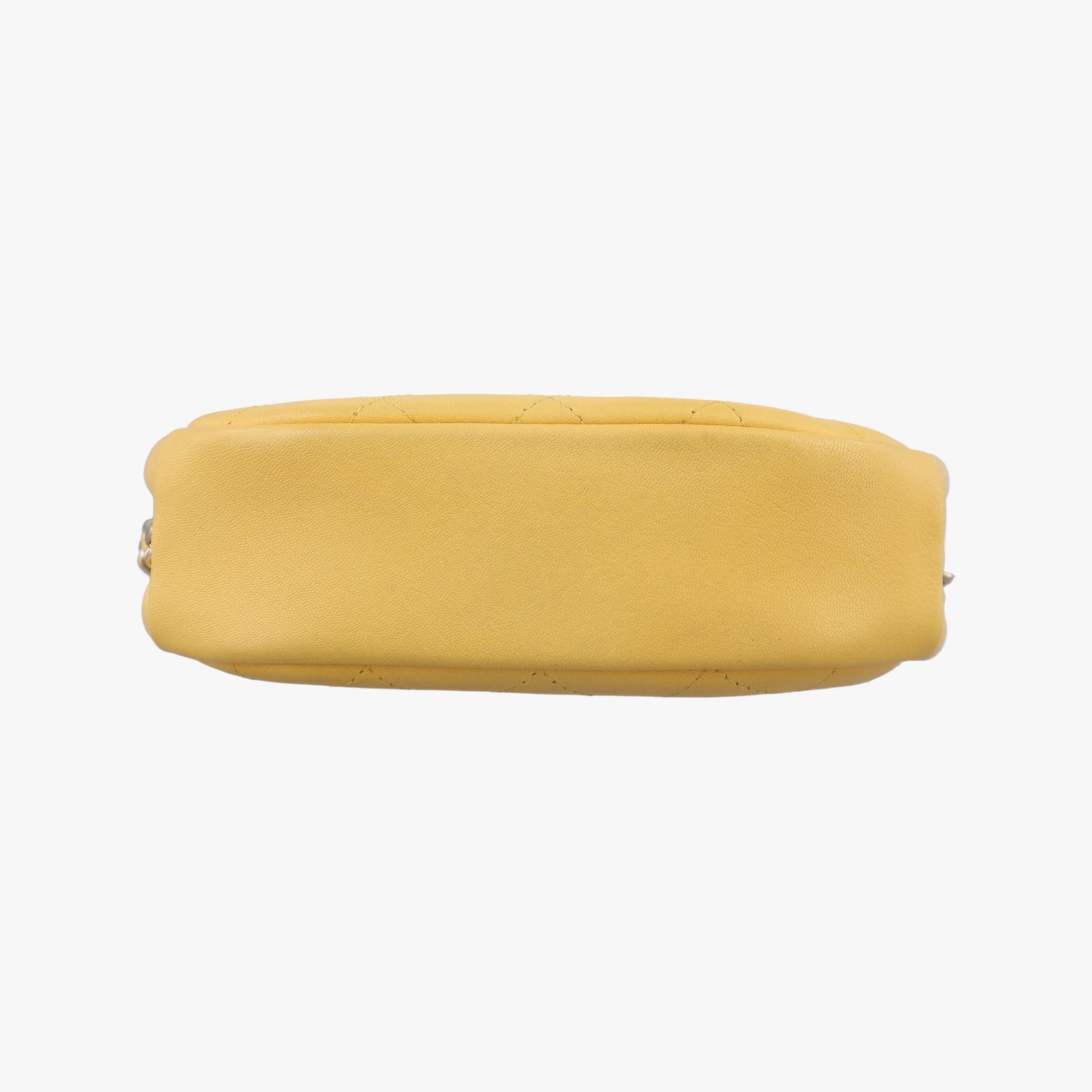 シャネル Chanel ショルダーバッグ レディース マトラッセ カメラ イエロー レザー AS0538 26810691