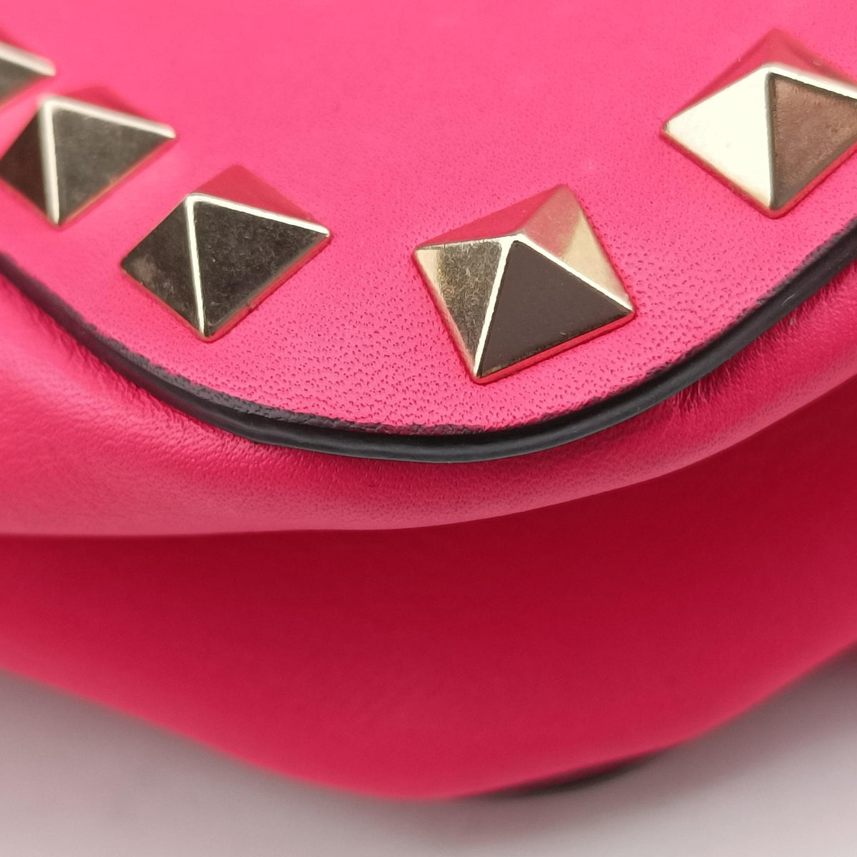 Rockstud Rose Leather TV H809BOL1ロックスタッズ ローズ レッド レザー TV H809BOL1