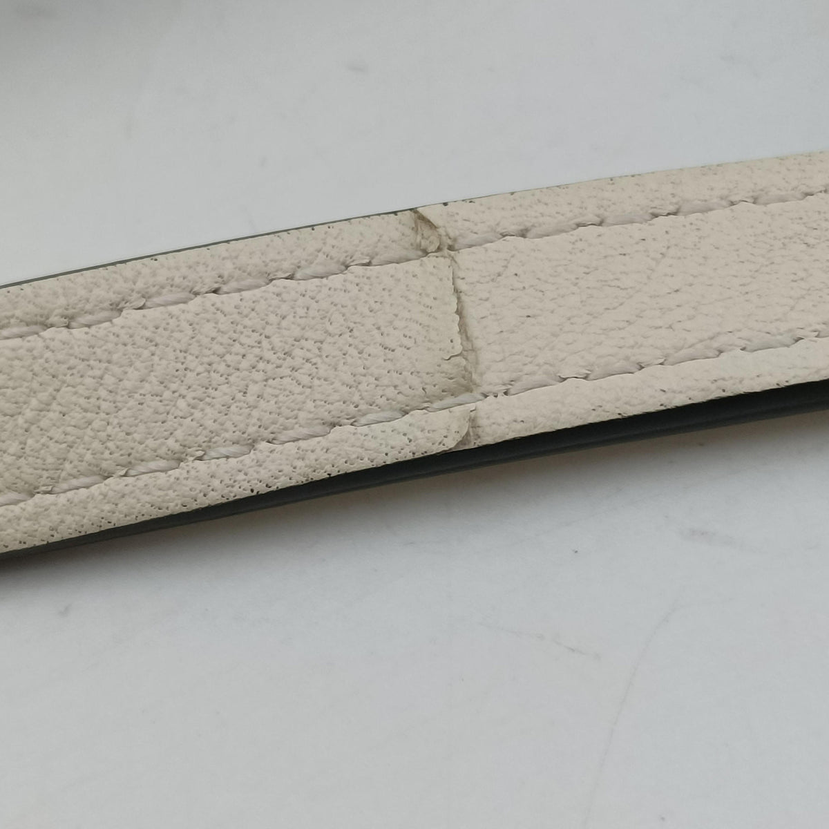 Tampete White Leather DO4Dタンペート ホワイト レザー DO4D