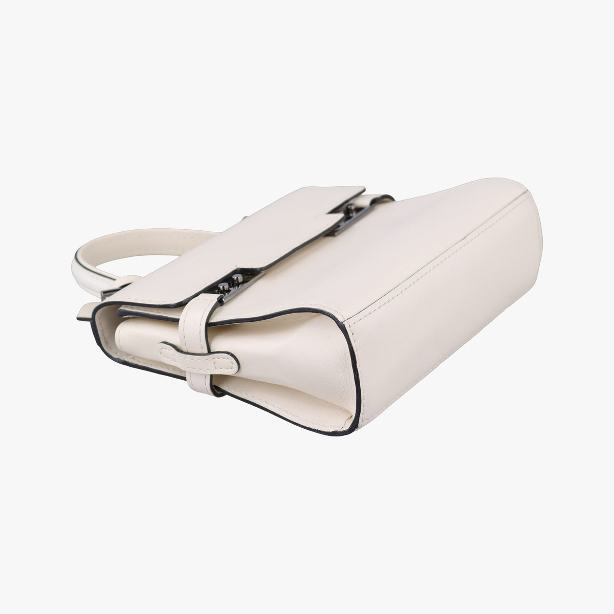 Tampete White Leather DO4Dタンペート ホワイト レザー DO4D