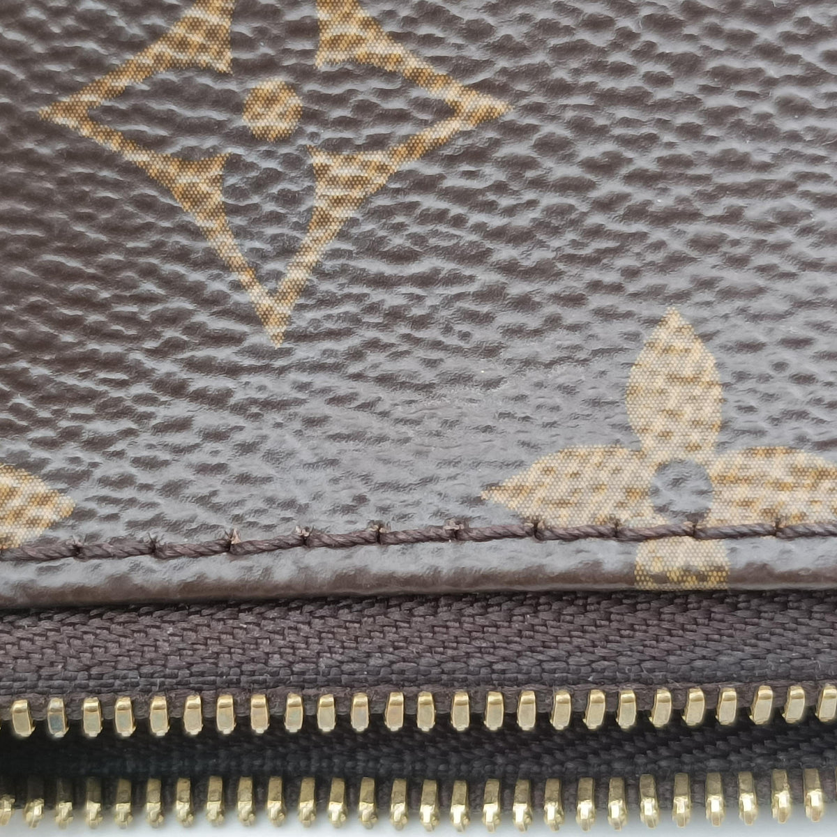 MULTI POCHETTE ACCESSOIRES MARRON×ROSE CLAIRE Monogram Canvas M44840 DR4149ミュルティポシェットアクセソワール マロン×ローズ クレール モノグラムキャンバス M44840 DR4149