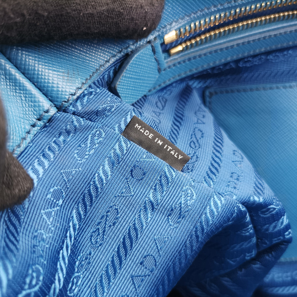 Galleria Blue SAFFIANO Leather BN1786 100ガレリア ブルー サフィアーノレザー BN1786 100