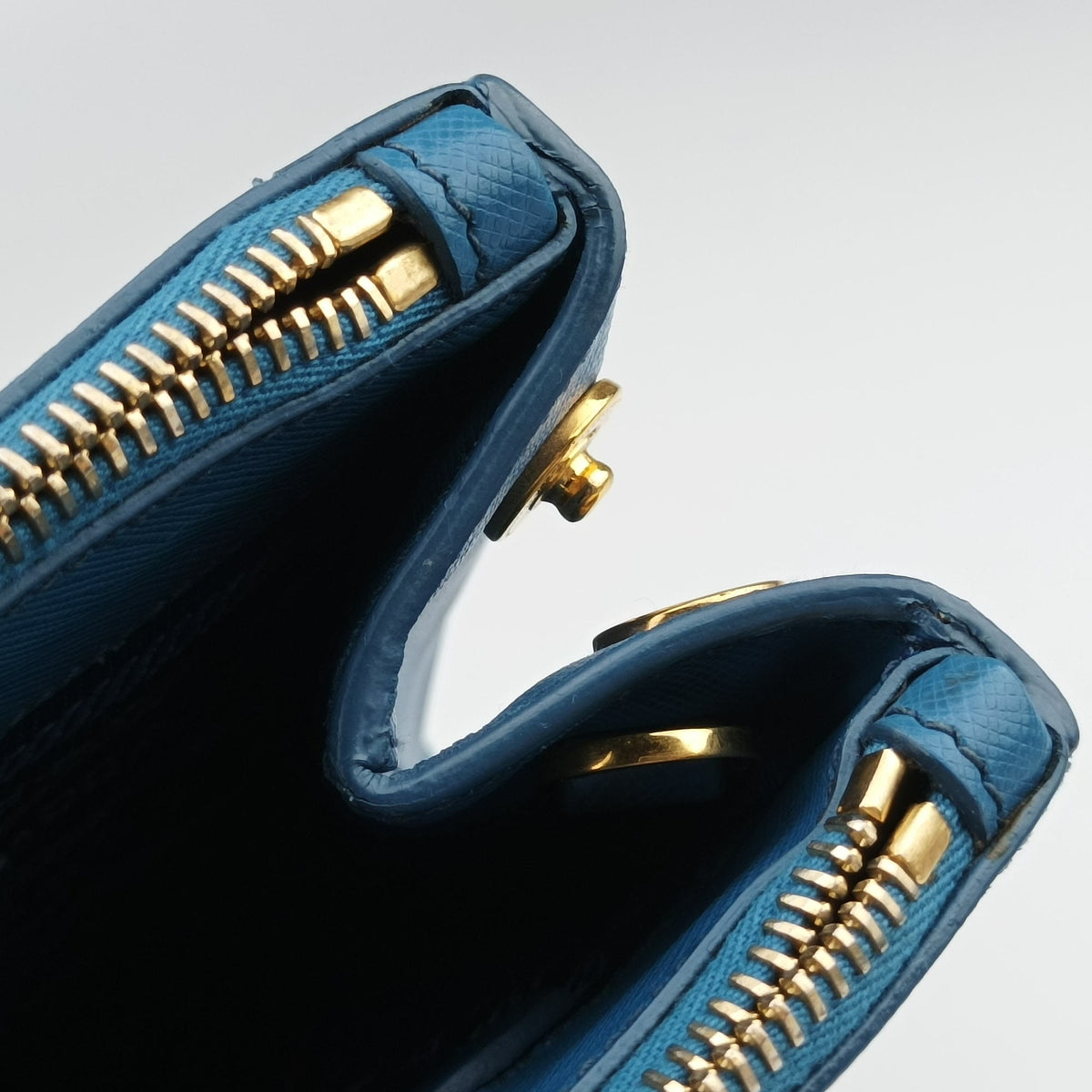 Galleria Blue SAFFIANO Leather BN1786 100ガレリア ブルー サフィアーノレザー BN1786 100