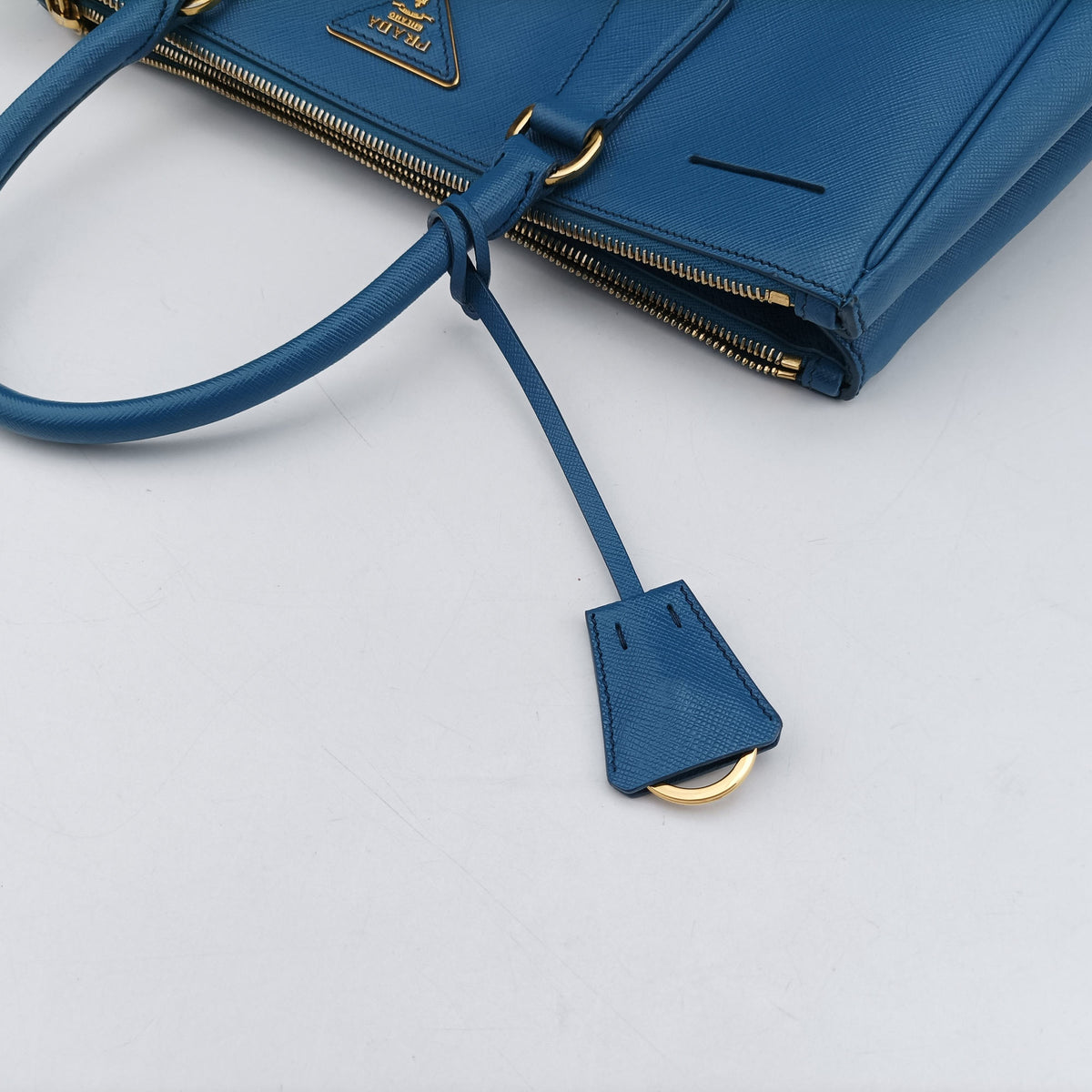 Galleria Blue SAFFIANO Leather BN1786 100ガレリア ブルー サフィアーノレザー BN1786 100