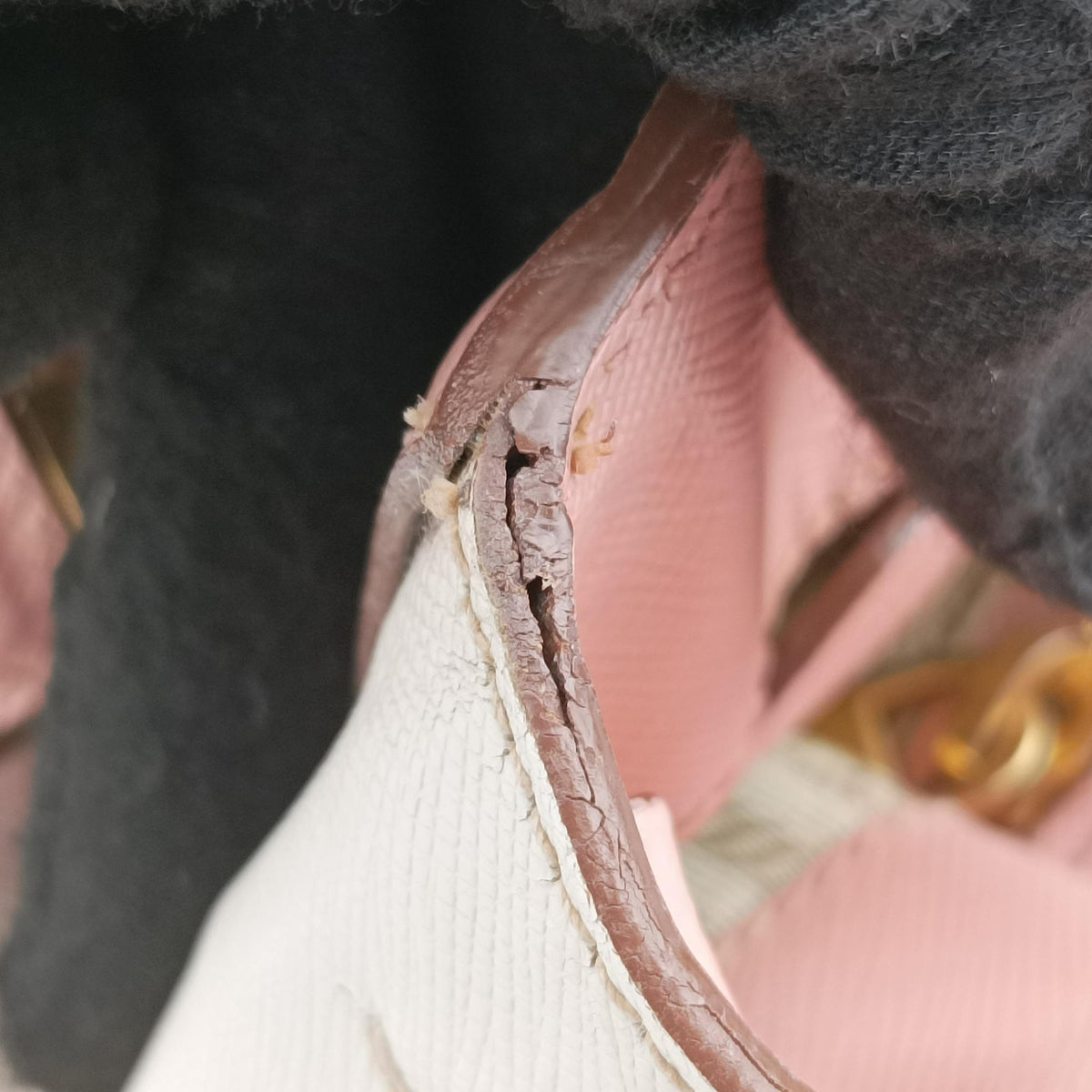 Galleria Pink×White SAFFIANO Leather BN2438 7/A 165ガレリア ピンク×ホワイト サフィアーノレザー BN2438 7/A 165