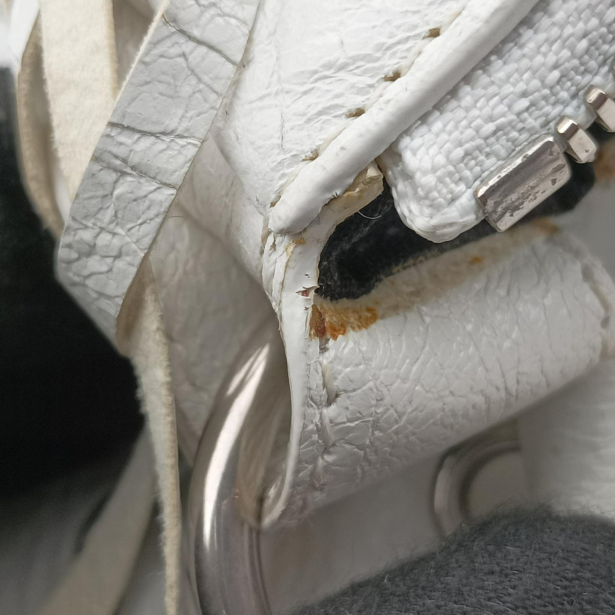 Le Cagole White lambskin 671307.9104.O.643888ルカゴール ホワイト ラムスキン 671307.9104.O.643888