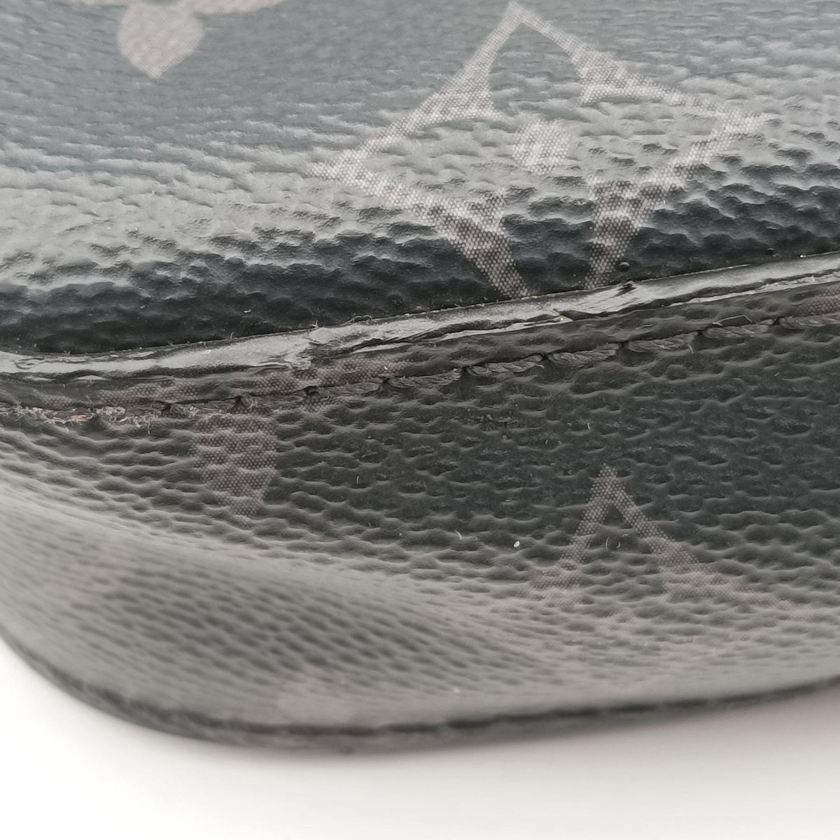 Trio Messenger Gris Monogram Shadow M46603 DU4230 IC Chipトリオ メッセンジャー グリ モノグラム シャドウ M46603 DU4230 ICチップ