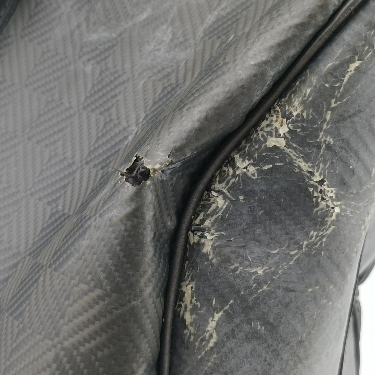 Keepall Bandouliere 45 Gray Damier Carbon N41323 Lot number unknownキーポルバンドリエール45 グレー ダミエカーボン N41323 製番不明