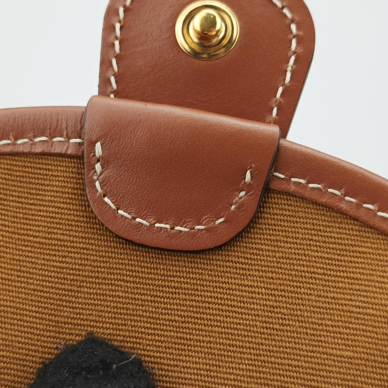 Triomphe Mini Besace White×brown PVC coated canvas  U-CU-5201ミニ ブザス トリオンフ ホワイト×ブラウン PVCコーティングキャンバス  U-CU-5201