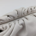 THE Chain Pouch White lambskin  P01462599Pザ チェーンポーチ ホワイト ラムスキン  P01462599P