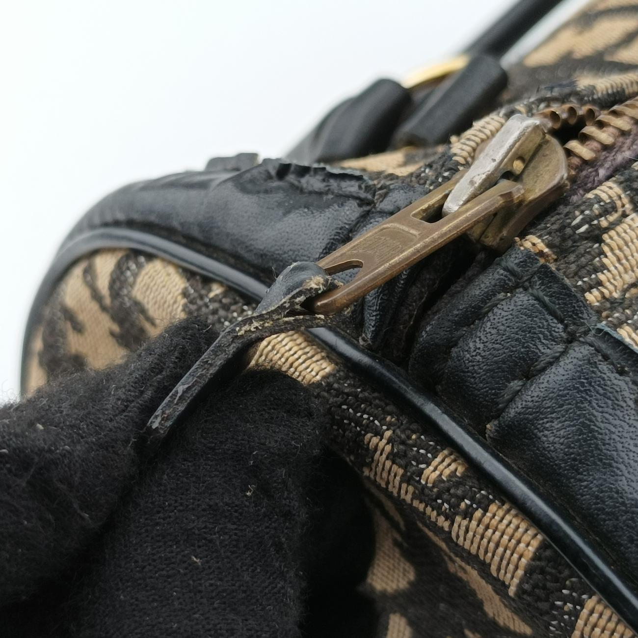 Trotter LogogramMulticolourfabricトロッター ロゴグラムマルチカラーファブリック