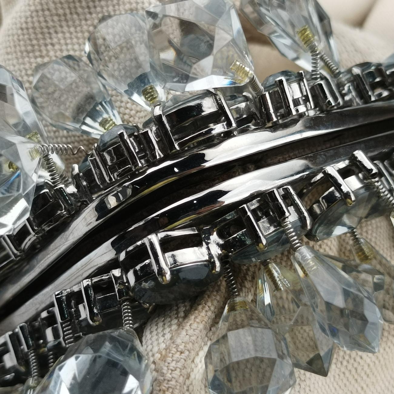 Mistolino Crystal Cluster FrameGreyLeather117ミストリーノクリスタルクラスターフレームグレーレザー117