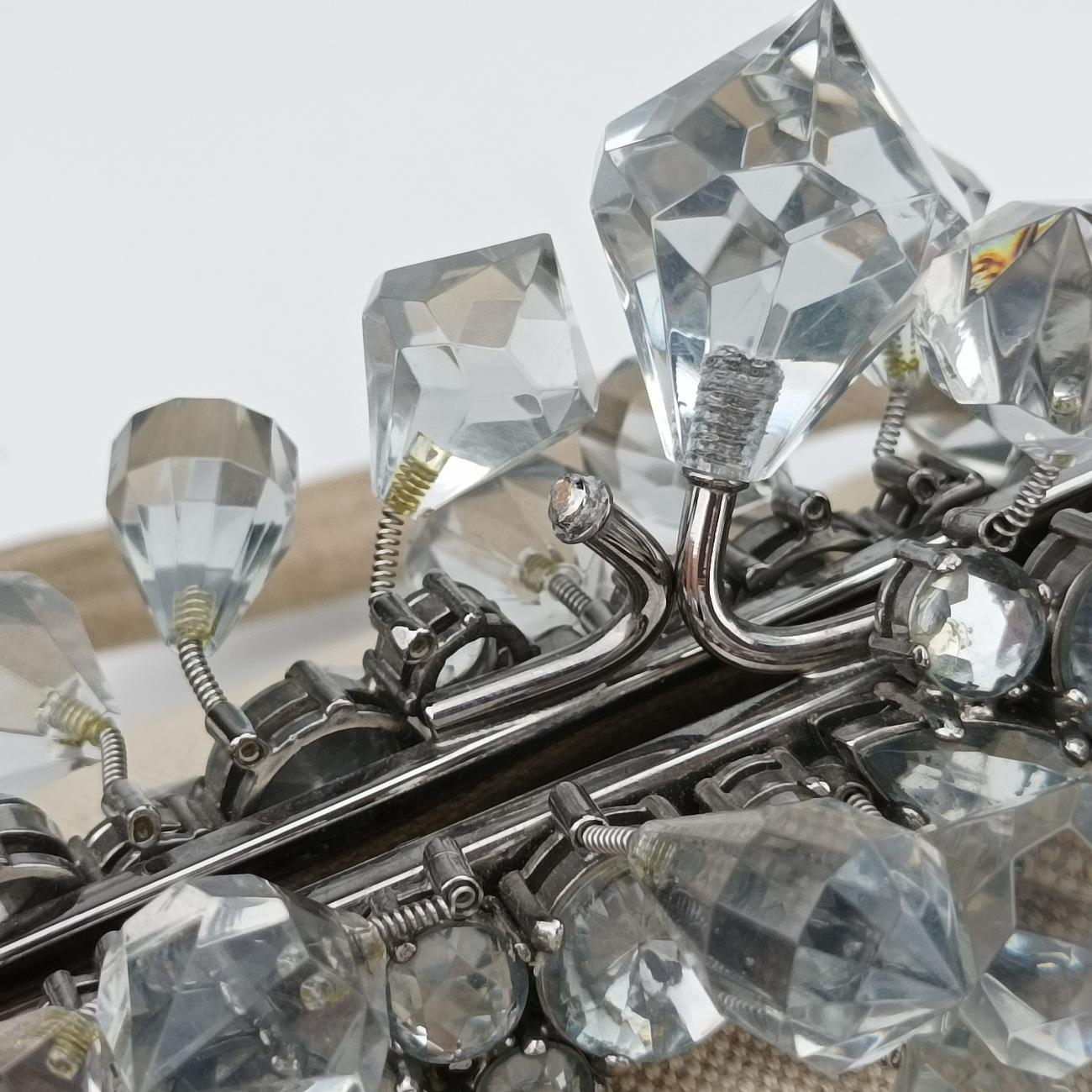 Mistolino Crystal Cluster FrameGreyLeather117ミストリーノクリスタルクラスターフレームグレーレザー117