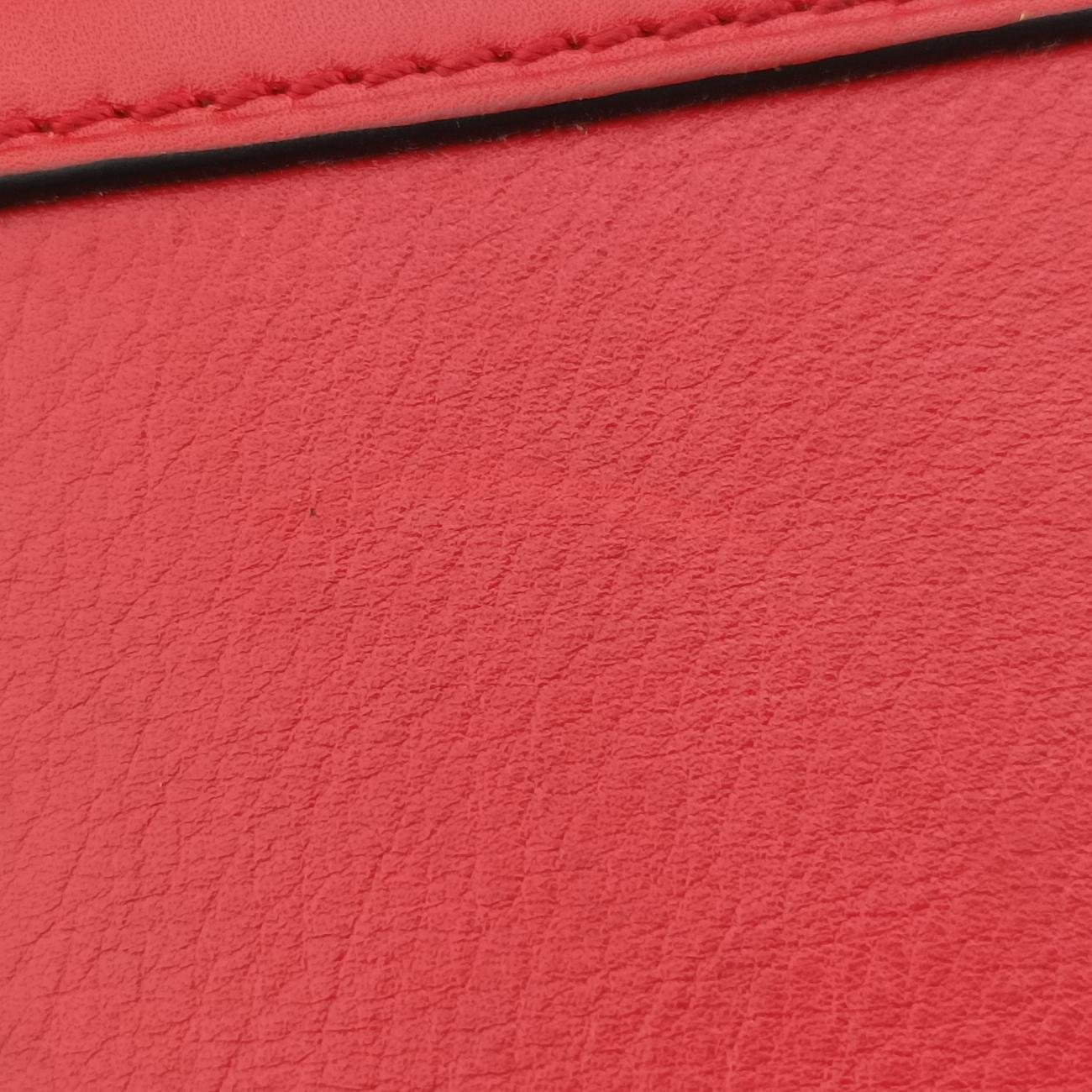 BarcelonaRedLeather061605バルセロナレッドレザー061605