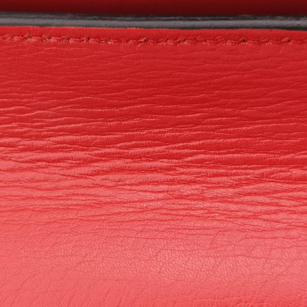 BarcelonaRedLeather061605バルセロナレッドレザー061605