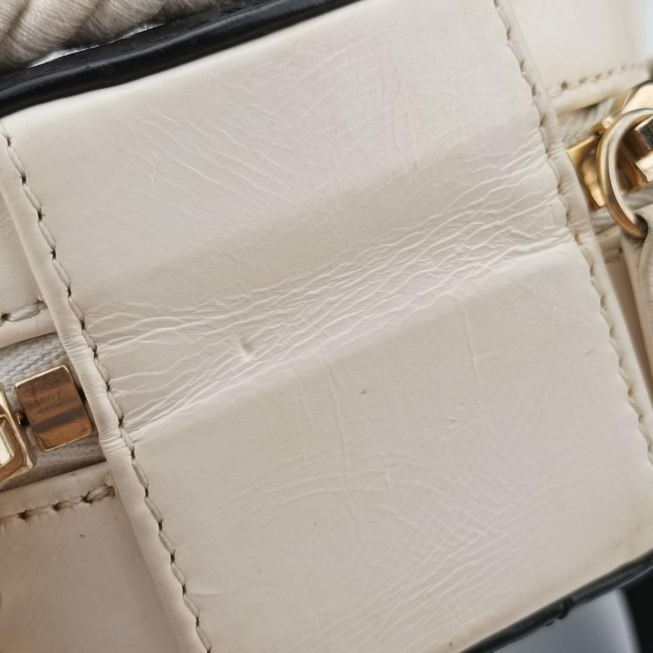 Small En Vogue RoundBlackLeatherAS007527137446スモール アン ヴォーグ ラウンドブラックレザーAS007527137446