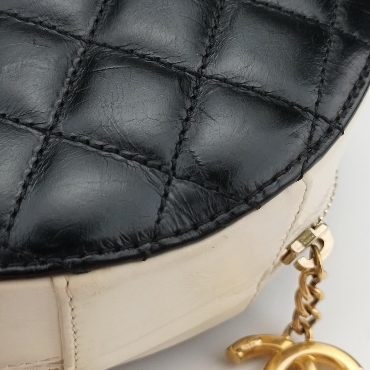 Small En Vogue RoundBlackLeatherAS007527137446スモール アン ヴォーグ ラウンドブラックレザーAS007527137446