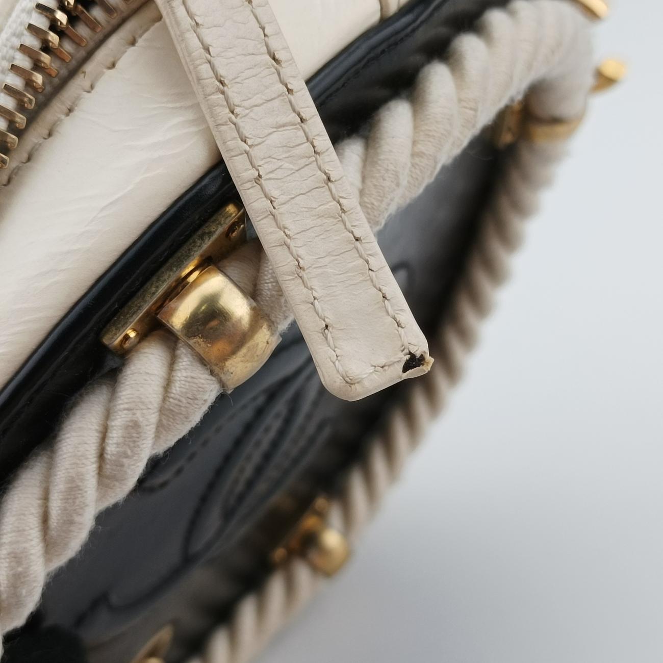 Small En Vogue RoundBlackLeatherAS007527137446スモール アン ヴォーグ ラウンドブラックレザーAS007527137446