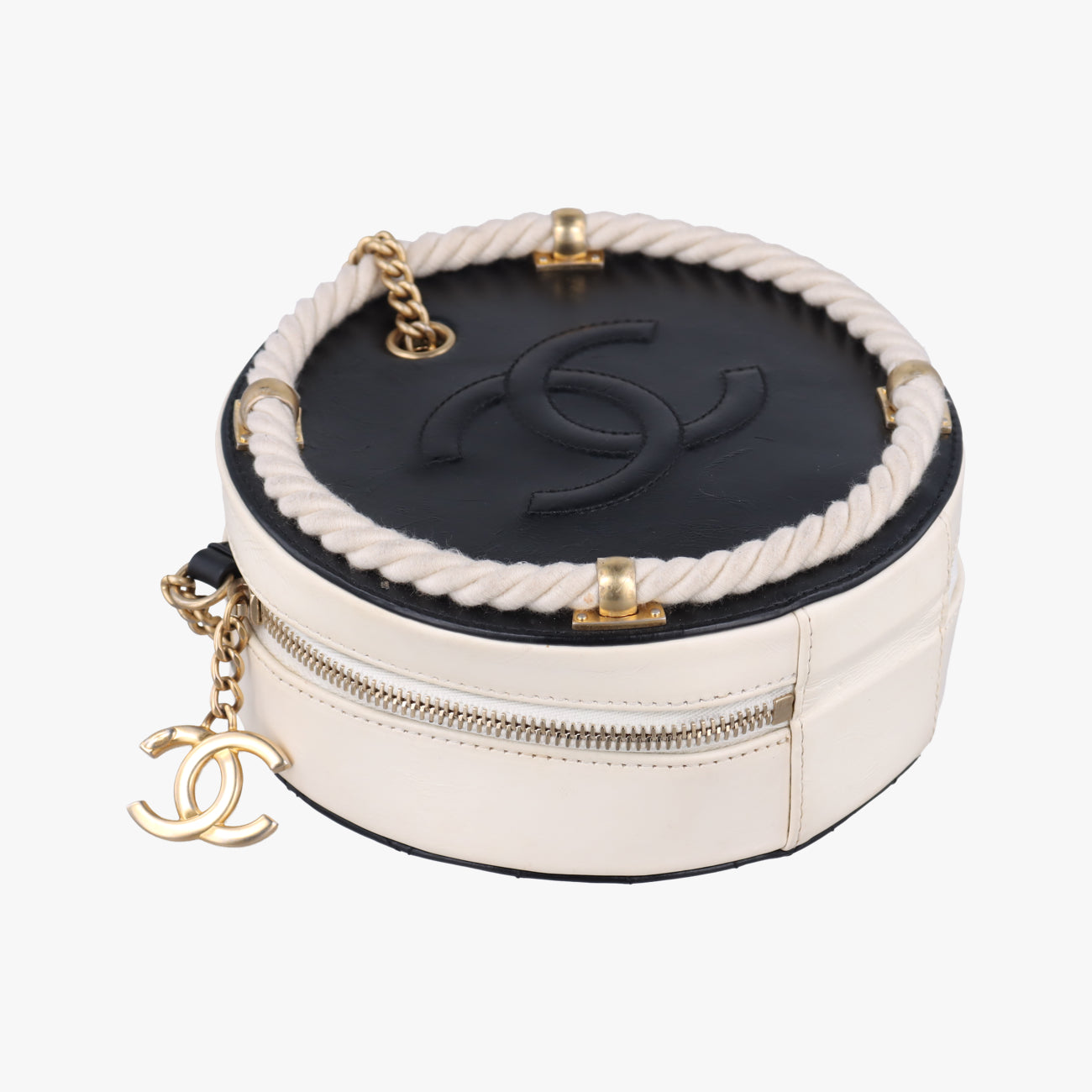 Small En Vogue RoundBlackLeatherAS007527137446スモール アン ヴォーグ ラウンドブラックレザーAS007527137446
