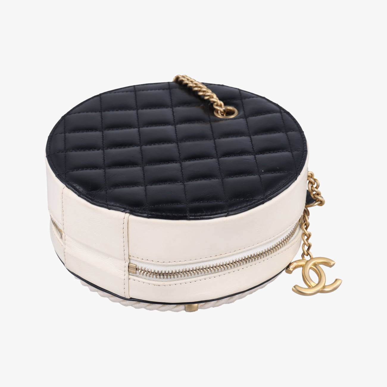 Small En Vogue RoundBlackLeatherAS007527137446スモール アン ヴォーグ ラウンドブラックレザーAS007527137446
