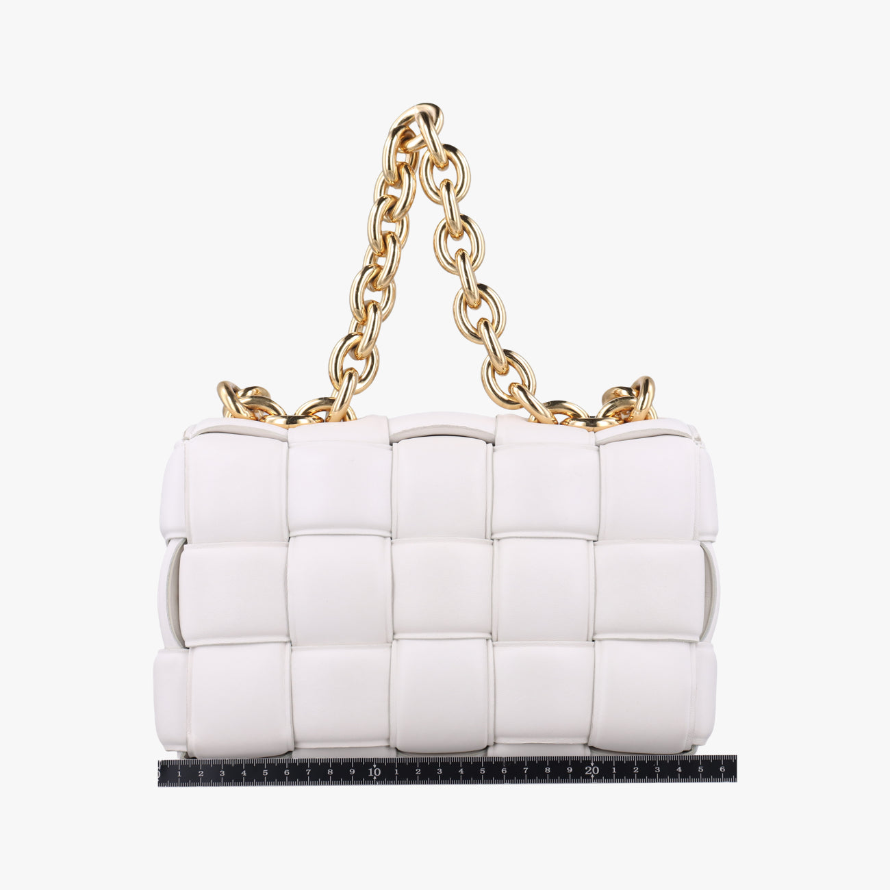 The Chain CassetteWhitelambskinB09108093Wザ チェーン カセットホワイトラムスキンB09108093W
