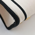 Logo Shopper Medium ToteWhiteCanvas8BH3788BH378-AD6A-209-12085ロゴ ショッパー ミディアムトートホワイトキャンバス8BH3788BH378-AD6A-209-12085