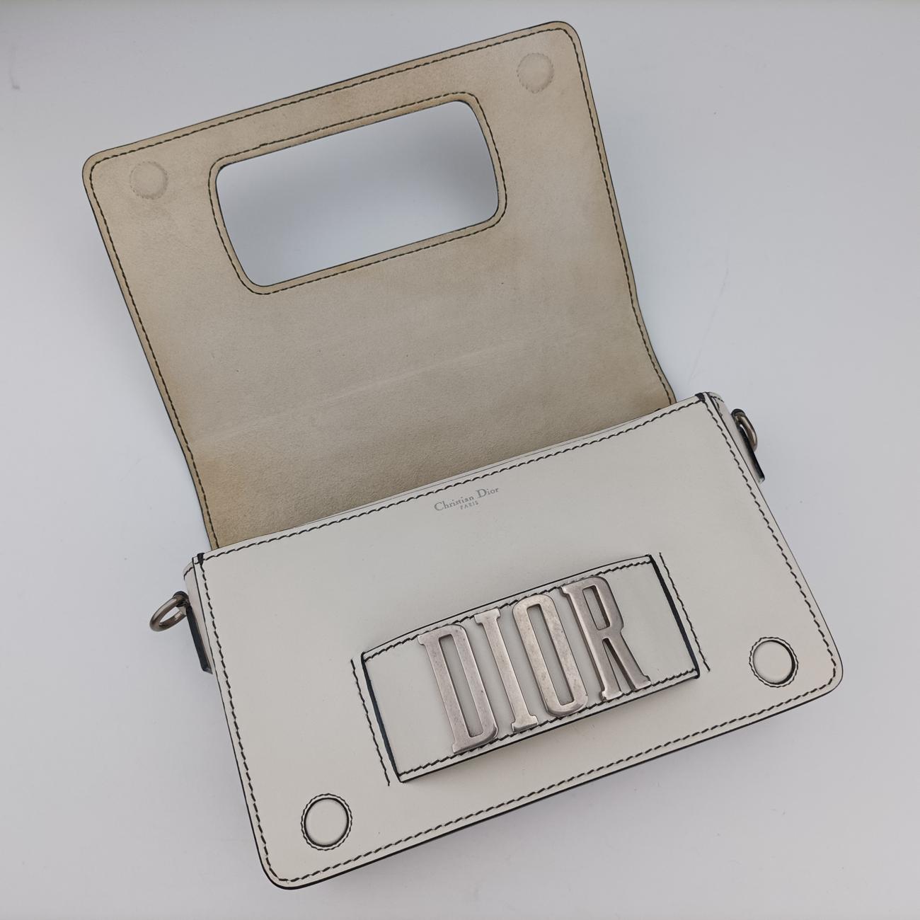 Dio(r)evolutionWhiteLeather19-MA-1126ディオール エボリューション フラップホワイトレザー19-MA-1126