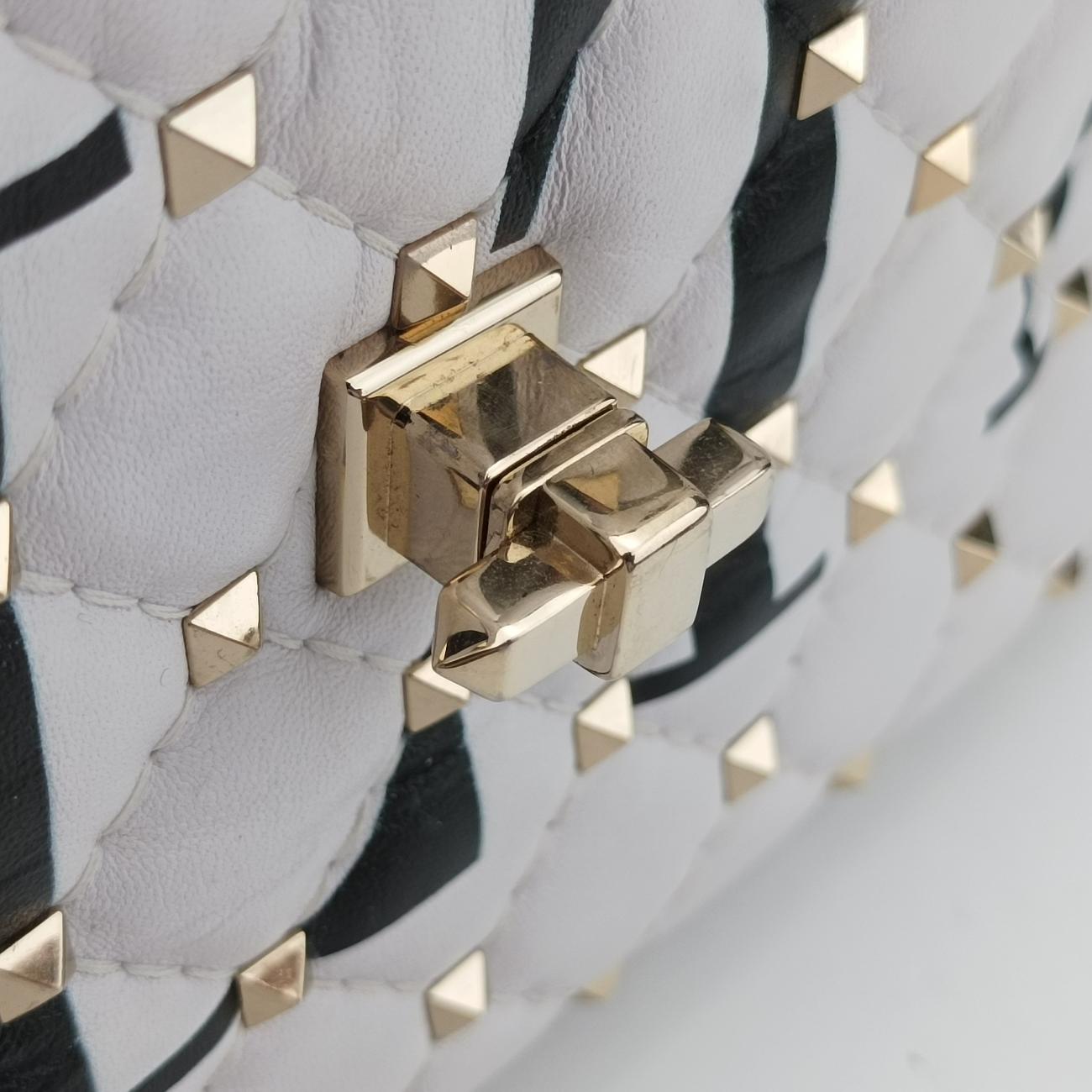 Rockstud SPIKE UPWhiteleatherBL-P122XQC0ロックスタッズスパイクホワイトレザーBL-P122XQC0