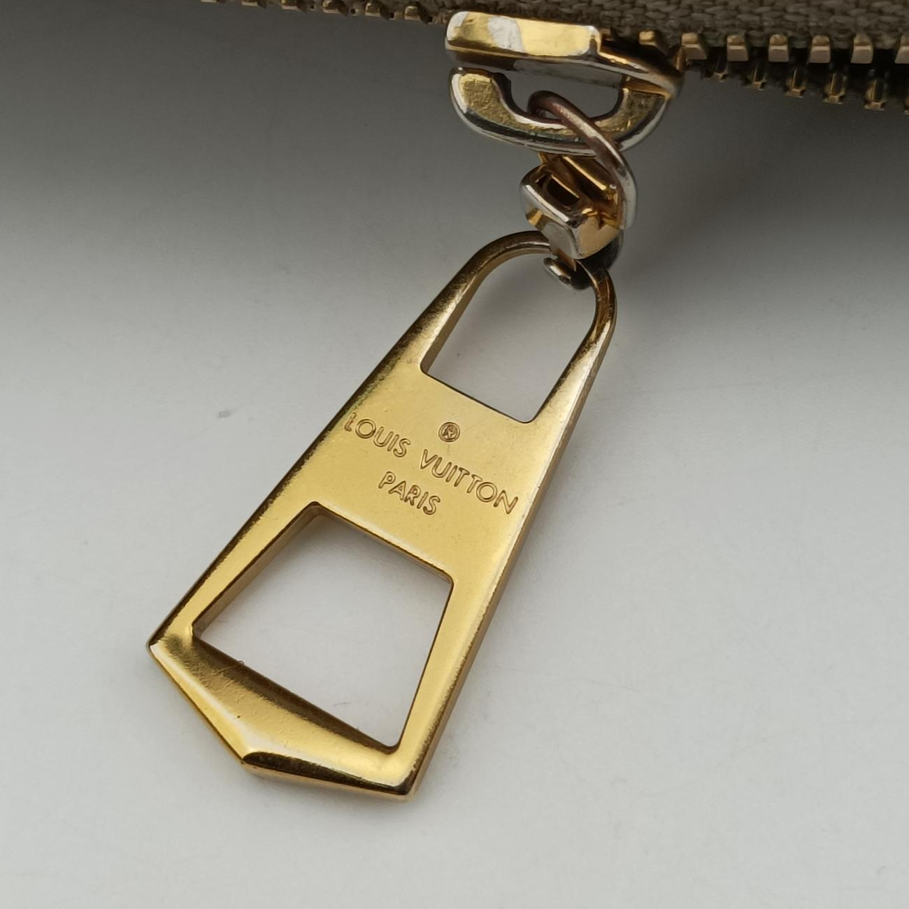 V Tote MMTOURTERELLEMonogram EmpreinteM44884Lot number unknownVトートMMトゥルトレールモノグラム アンプラントM44884製番不明
