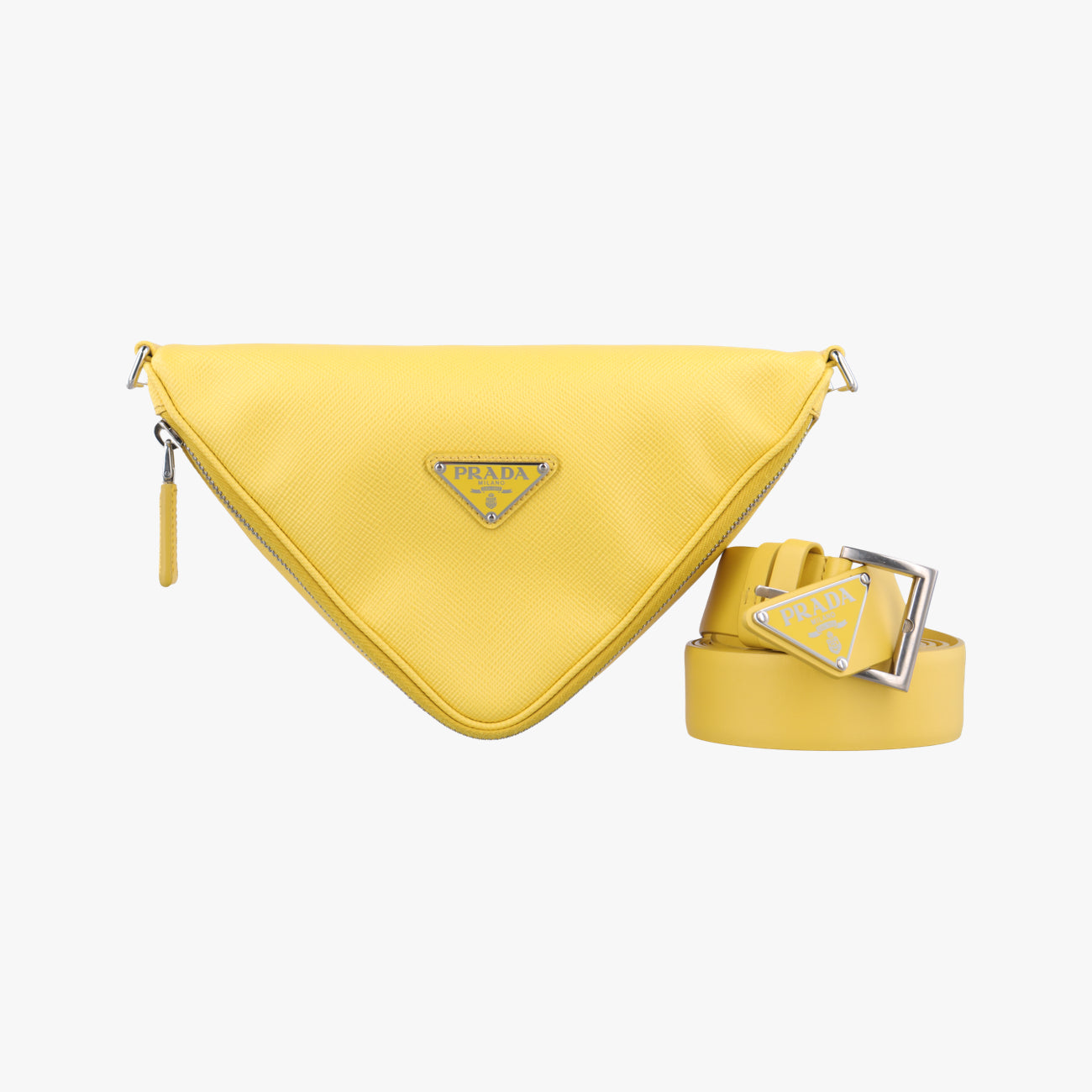 triangle logo plateYellowSAFFIANO Leather2VL039154トライアングルロゴ 三角プレートイエローサフィアーノレザー2VL039154