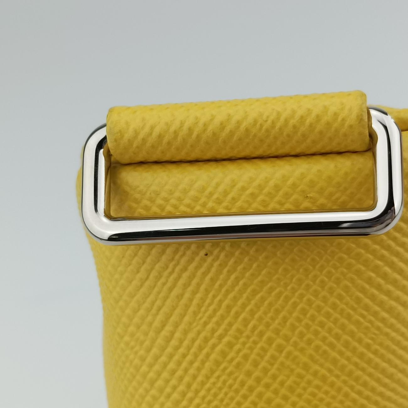 triangle logo plateYellowSAFFIANO Leather2VL039154トライアングルロゴ 三角プレートイエローサフィアーノレザー2VL039154