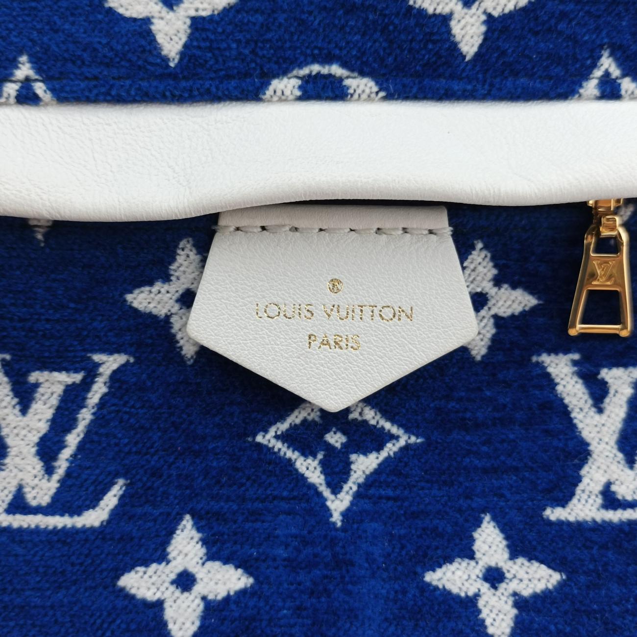 Palm Springs mini LV Match CollectionBLUEMonogram Jacquard VelvetM46207ICチップ(LVマッチ) パームスプリングス ミニ 2022PFブルーモノグラム ジャカード ベルベットM46207ICチップ