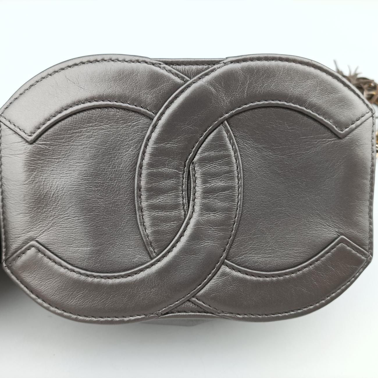 Coco mark fringeSilverlambskin1561090ココマーク フリンジシルバーラムスキン1561090