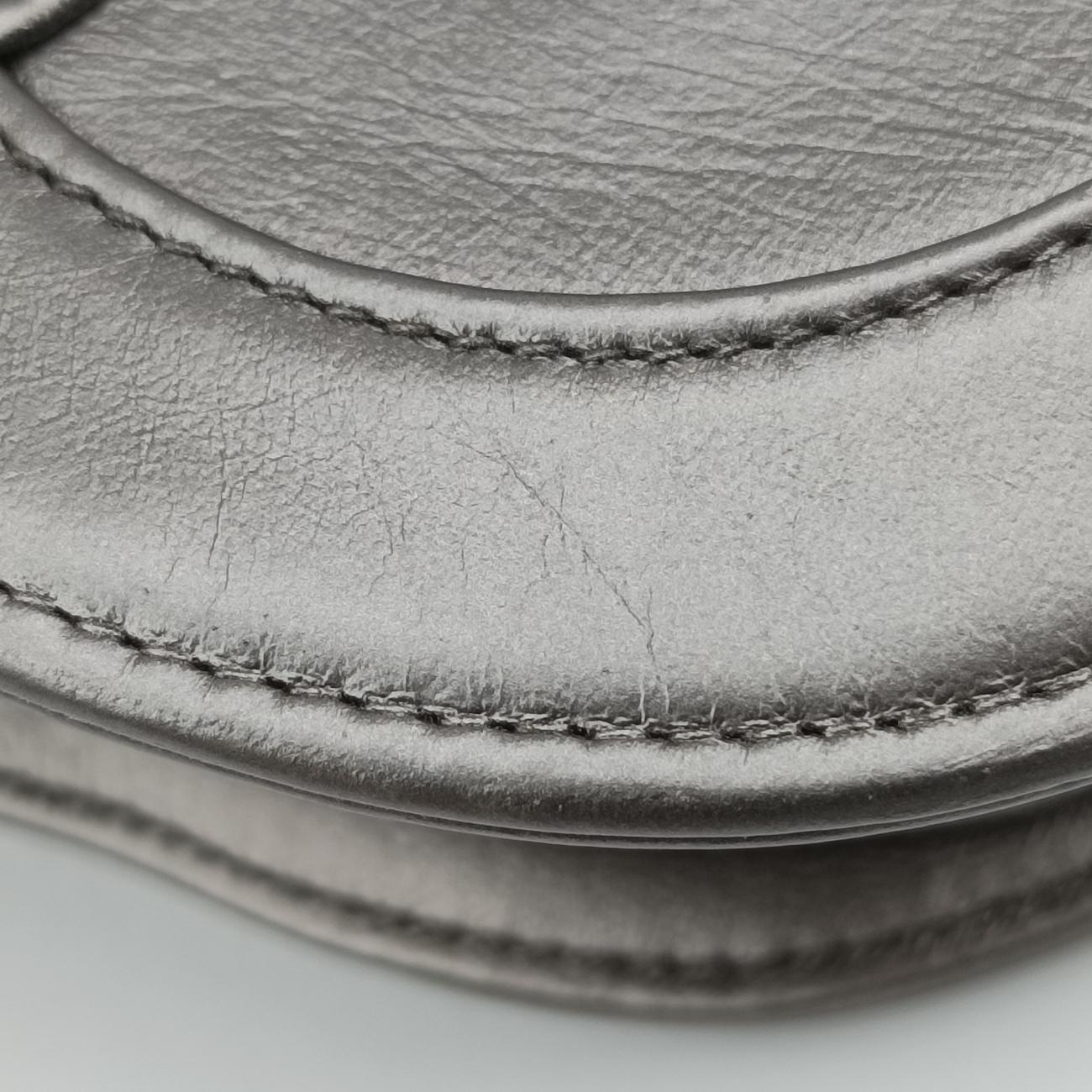 Coco mark fringeSilverlambskin1561090ココマーク フリンジシルバーラムスキン1561090