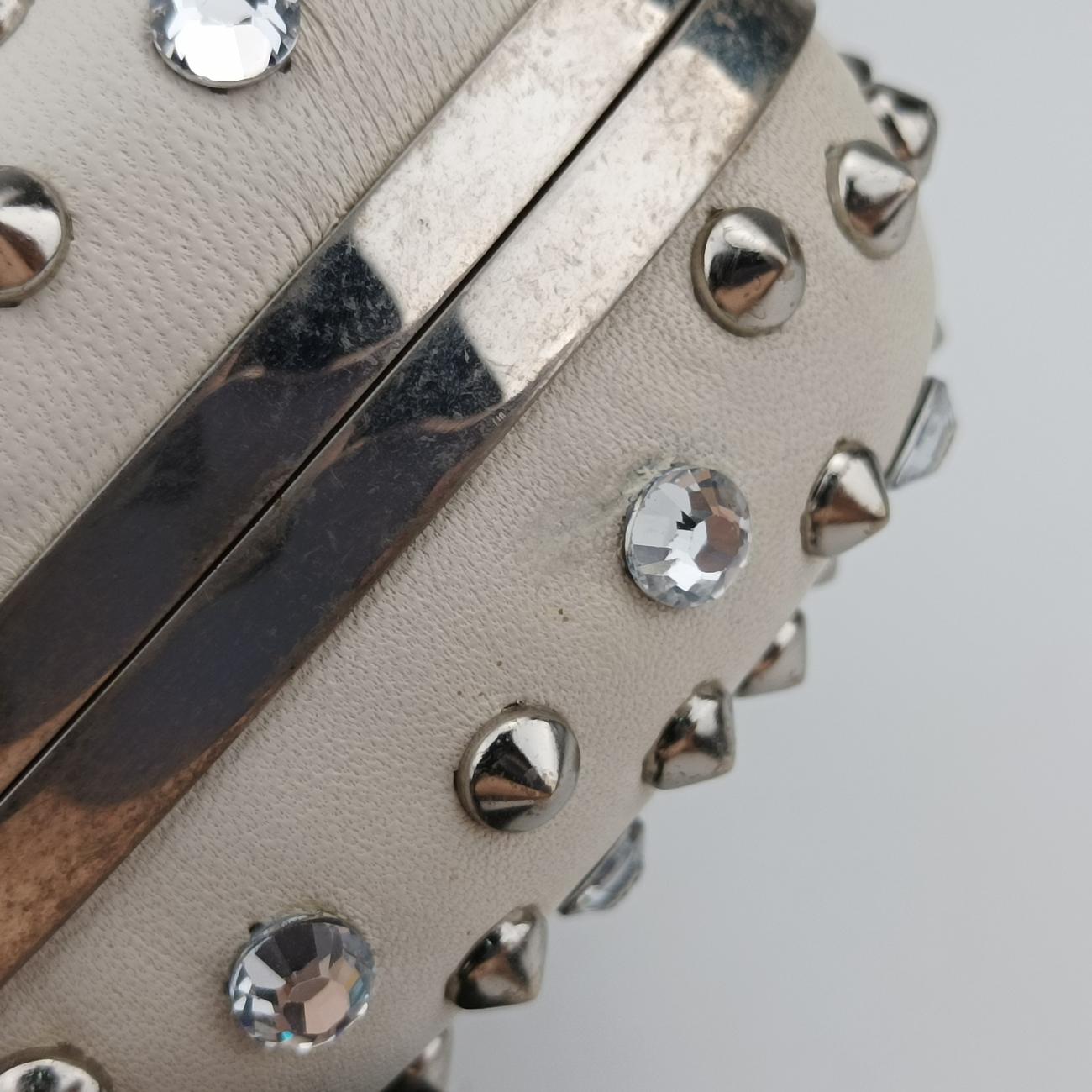 Studded Skull BoxWhiteLeather236715 000926スタッズ スカル ボックスホワイトレザー236715 000926