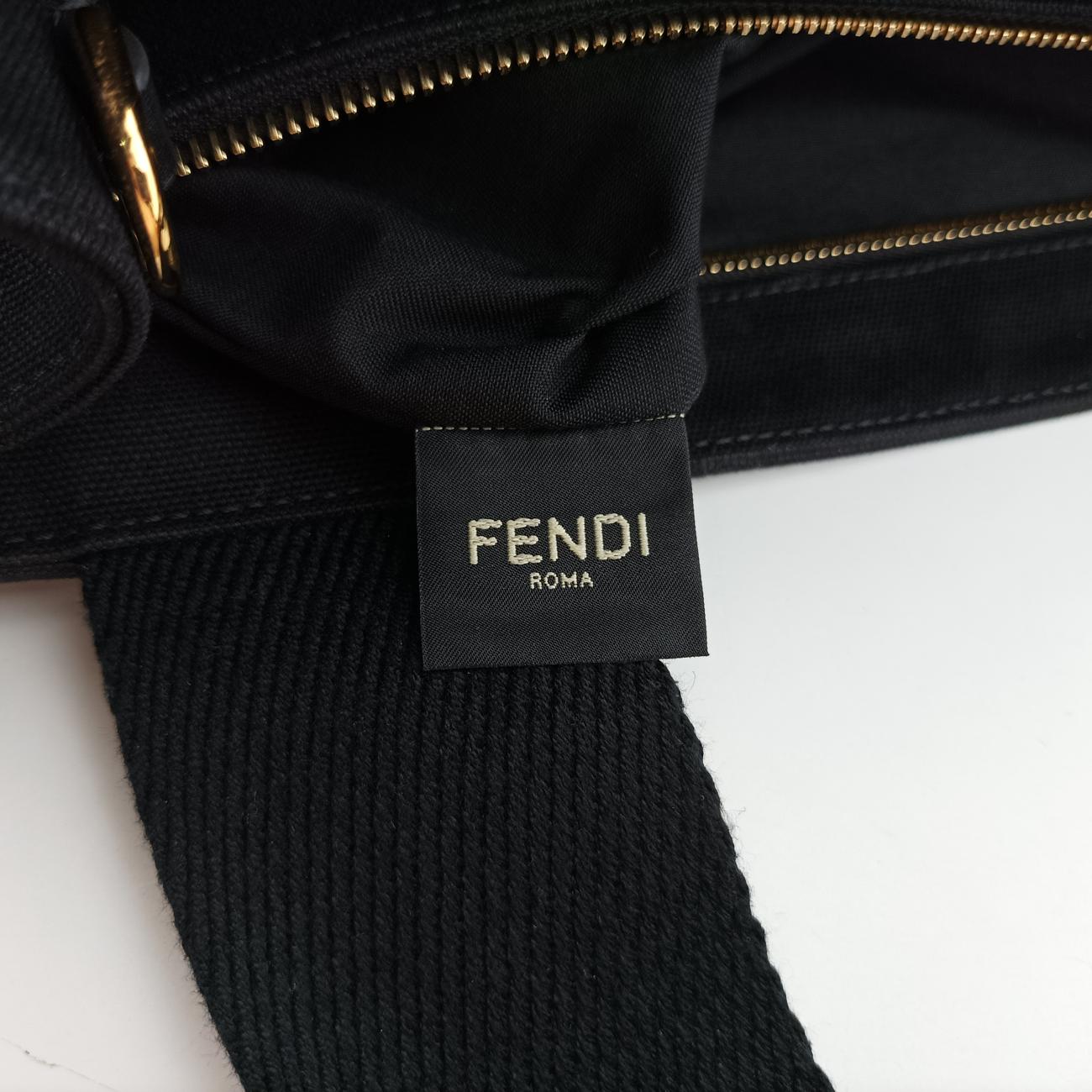 Fendace La MedusaBlackcanvas8BH3958BH395-AJIA-228-3262フェンダーチェ ラ メデューサブラックキャンバス8BH3958BH395-AJIA-228-3262