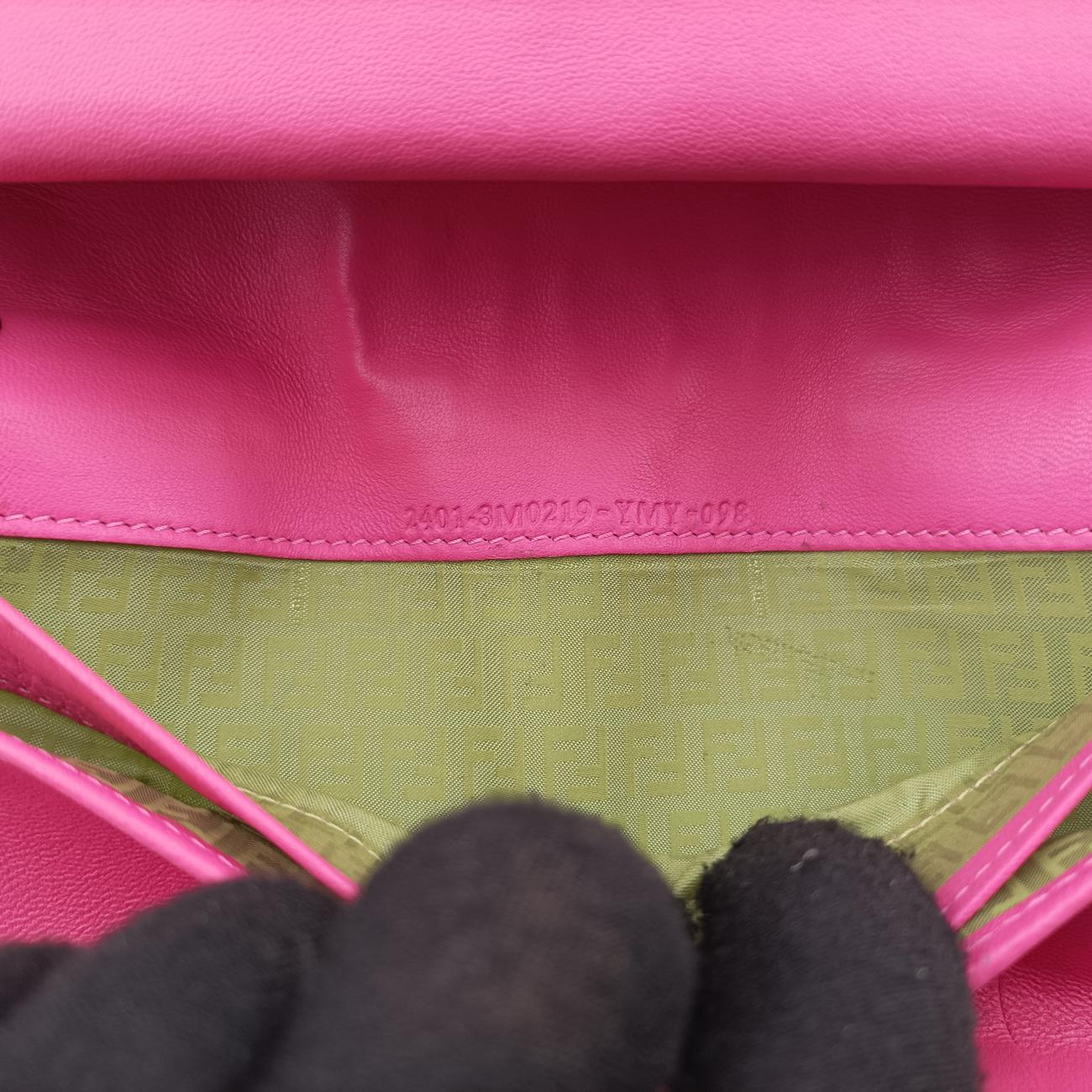 Embossed LogoPinklambskin8M02912401-8M0291-YMY-098エンボス ロゴピンクラムスキン8M02912401-8M0291-YMY-098