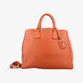 Vitello Daino Top HandleOrangeLeatherBN2420208ヴィッテロ ダイノ トップハンドルオレンジレザーBN2420208