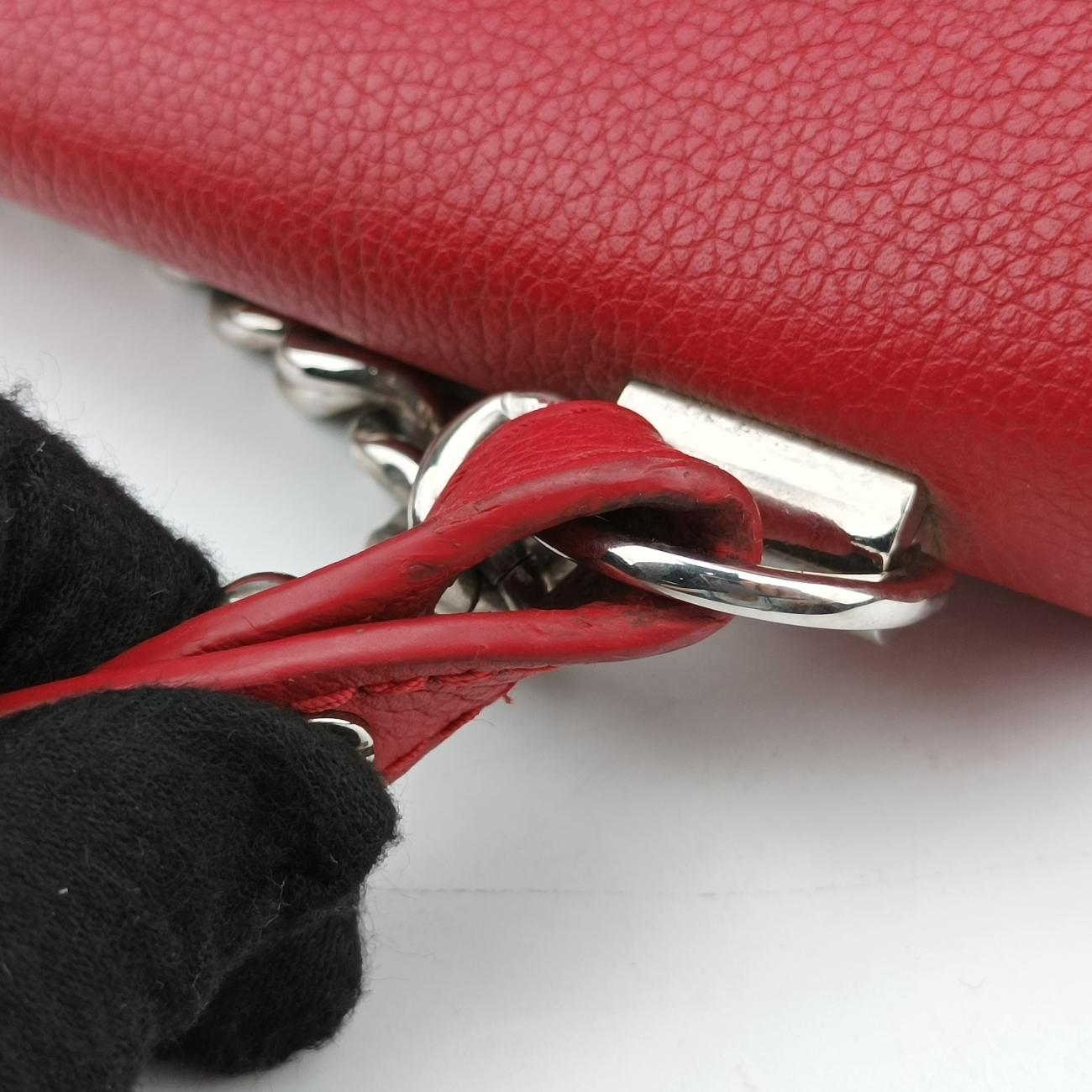 Lock Me II BBRubyLeatherM51202DU5115ロックミーII BBルビーレザーM51202DU5115