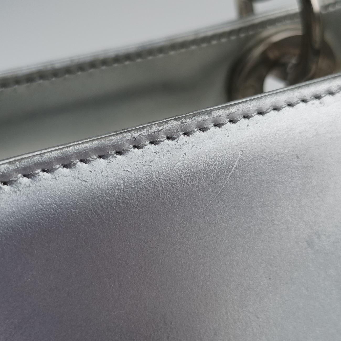 Lady DiorSilverLeather21-MA-0173レディディオールシルバーレザー21-MA-0173